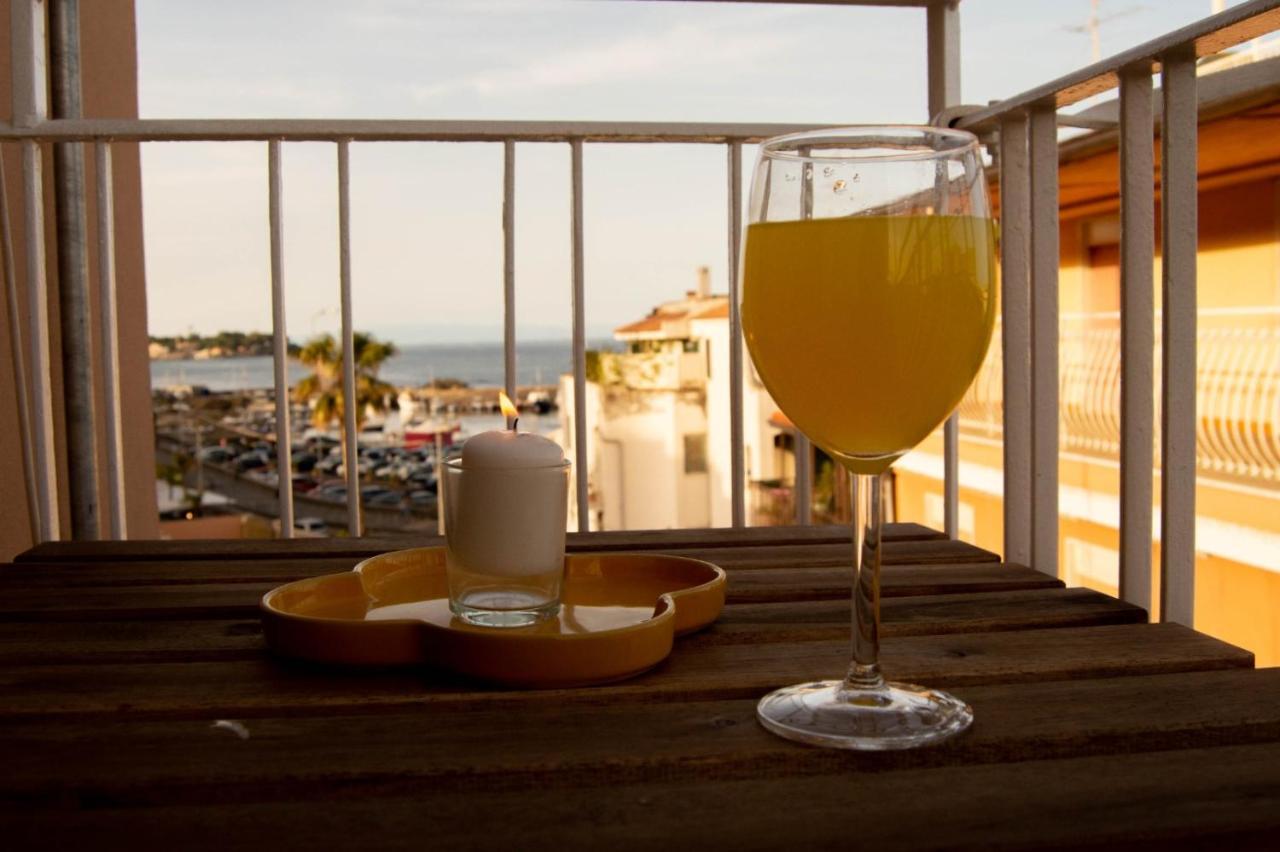 Casa Vacanze Caramagna Aci Castello Exterior photo